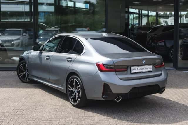 BMW 3-Serie (2023) thumbnail 2