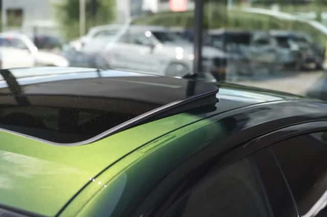 BMW i4 (2024) thumbnail 5