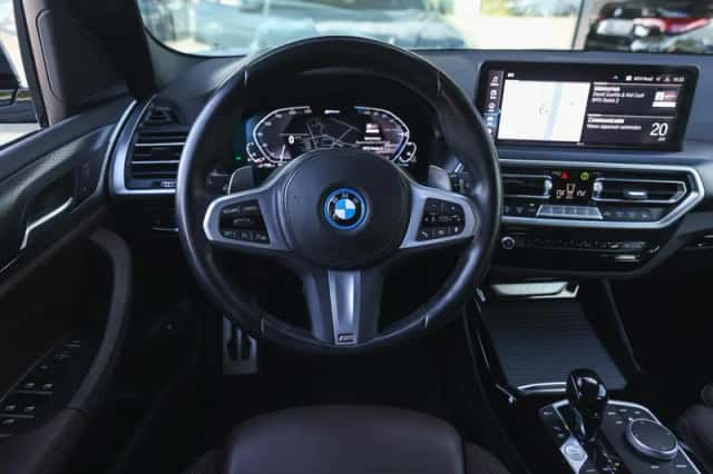 BMW X3 (2022) thumbnail 3