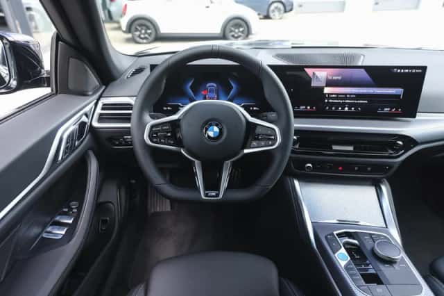 BMW i4 (2026) thumbnail 3