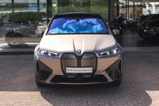 BMW iX (2022) thumbnail 5