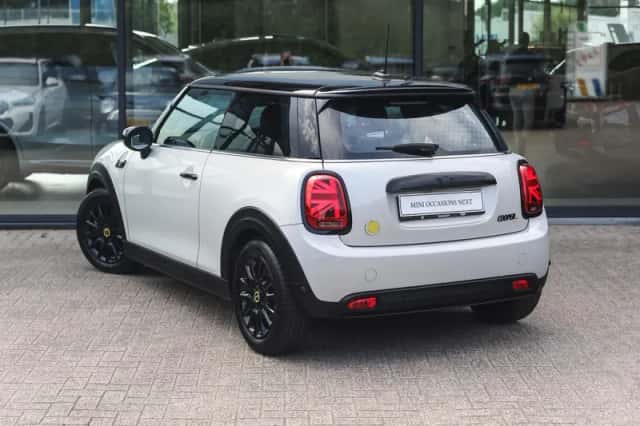 MINI Mini Electric (2021) thumbnail 2