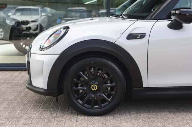 MINI Mini Electric (2021) thumbnail 4