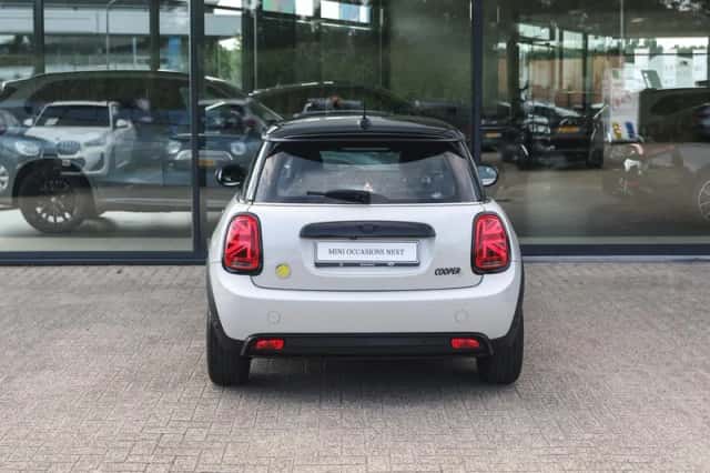 MINI Mini Electric (2021) thumbnail 6
