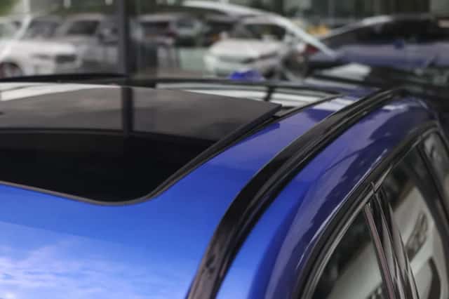BMW iX1 (2025) thumbnail 3
