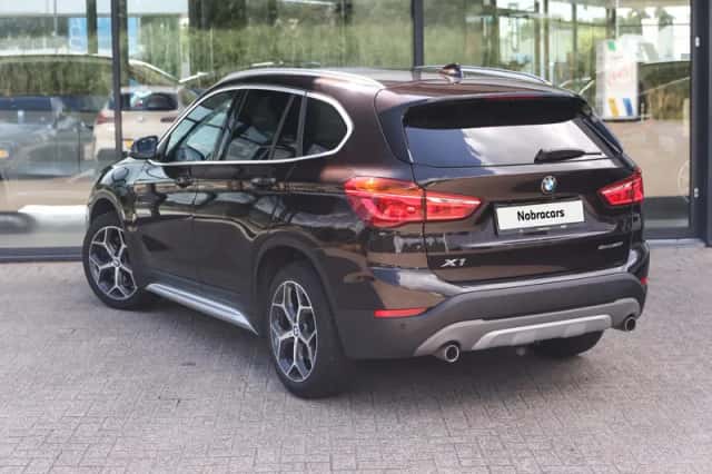 BMW X1 (2019) thumbnail 2