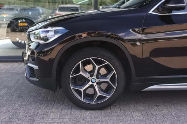BMW X1 (2019) thumbnail 4