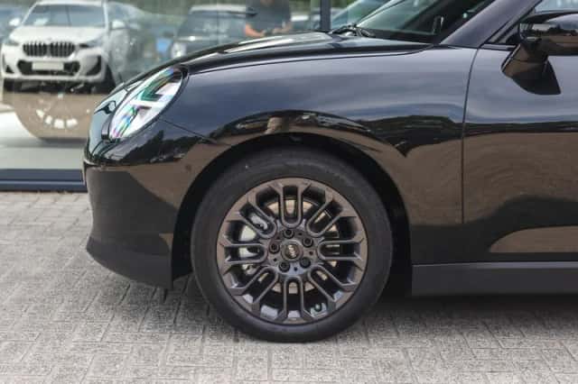MINI Mini Electric (2026) thumbnail 4