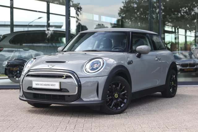 MINI Mini Electric (2022) thumbnail 1