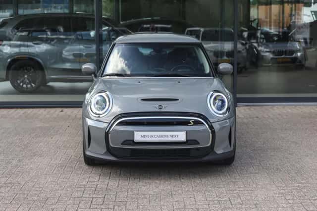 MINI Mini Electric (2022) thumbnail 5