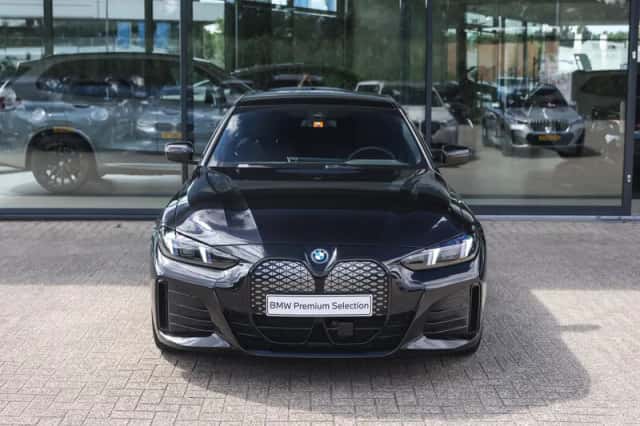BMW i4 (2025) thumbnail 5