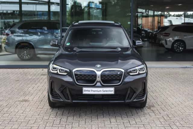 BMW iX3 (2022) thumbnail 6