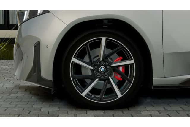 BMW iX3 (2026) thumbnail 6