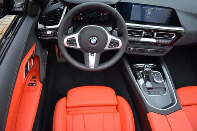 BMW Z4 (2022) thumbnail 2
