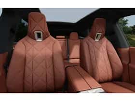 BMW iX (2022) thumbnail 11