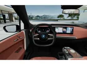 BMW iX (2022) thumbnail 13