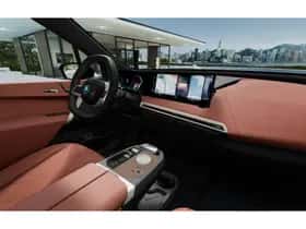 BMW iX (2022) thumbnail 14