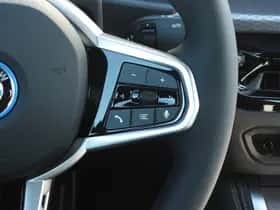 BMW i4 (2026) thumbnail 23