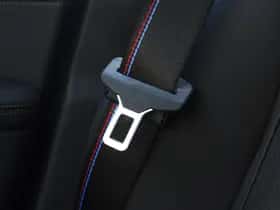BMW i4 (2026) thumbnail 25