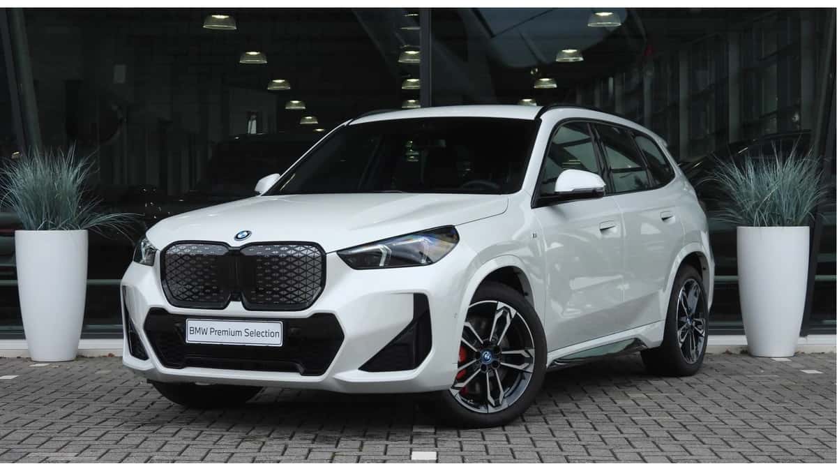 BMW iX1 (2025) — foto 1