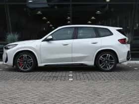 BMW iX1 (2025) thumbnail 17