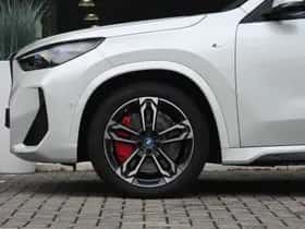BMW iX1 (2025) thumbnail 18