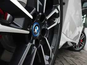 BMW iX1 (2025) thumbnail 27