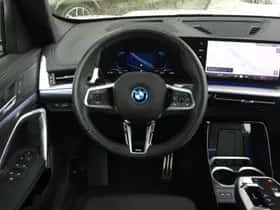 BMW iX1 (2025) thumbnail 36