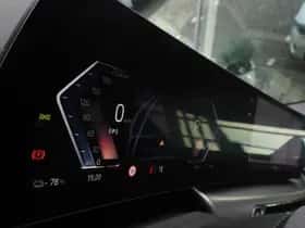 BMW iX1 (2025) thumbnail 10