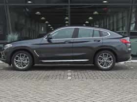 BMW X4 (2020) thumbnail 5