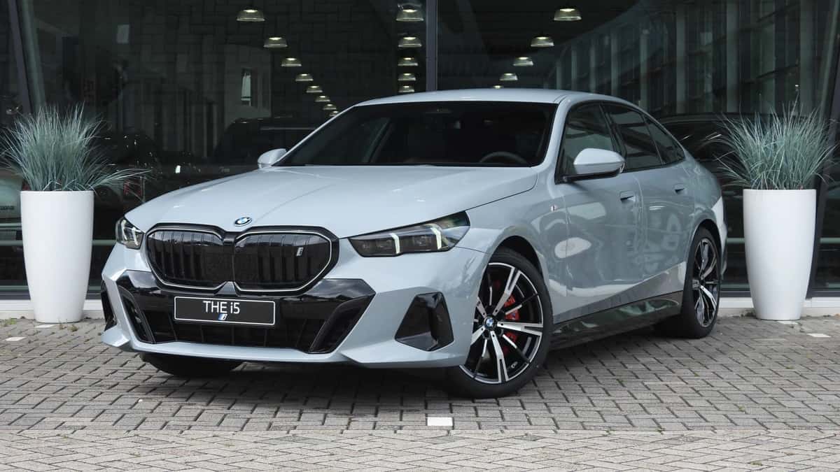 BMW i5 (2026) — foto 1