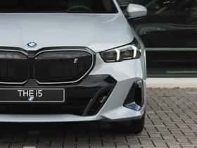 BMW i5 (2026) thumbnail 10