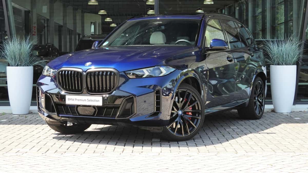 BMW X5 (2024) — foto 1