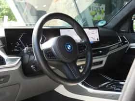 BMW X5 (2024) thumbnail 2