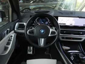 BMW X5 (2024) thumbnail 12