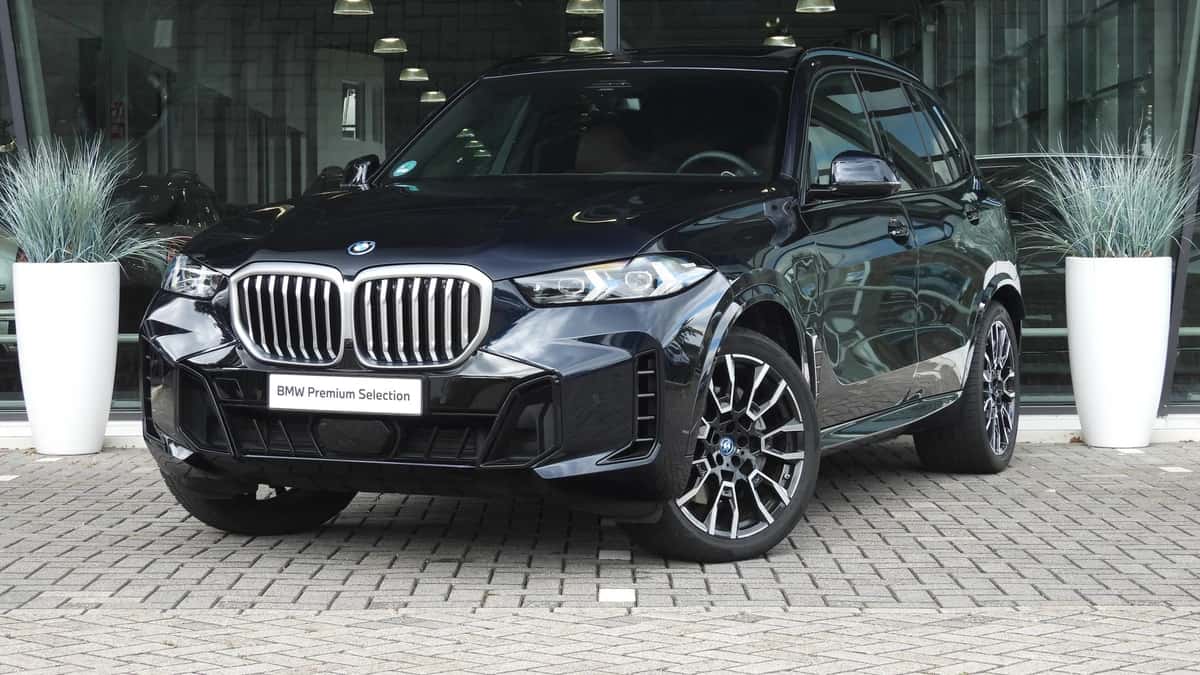 BMW X5 (2025) — foto 1
