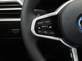 BMW i4 (2026) thumbnail 33