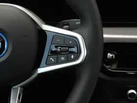 BMW i4 (2026) thumbnail 34