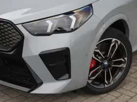 BMW iX2 (2026) thumbnail 8