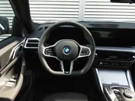 BMW i4 (2026) thumbnail 2