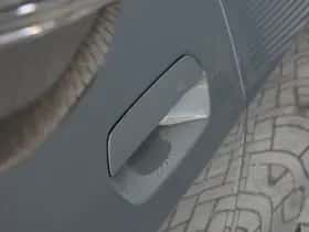 BMW i4 (2026) thumbnail 11