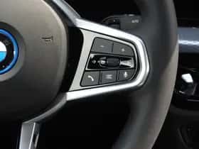 BMW i4 (2026) thumbnail 39