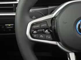 BMW i4 (2026) thumbnail 40