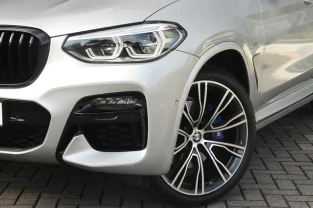 BMW X4 (2021) thumbnail 5