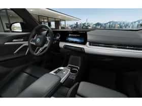 BMW iX1 (2026) thumbnail 10