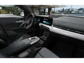 BMW iX2 (2026) thumbnail 10