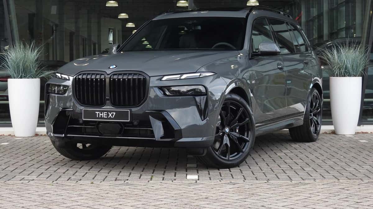 BMW X7 (2026) — foto 1