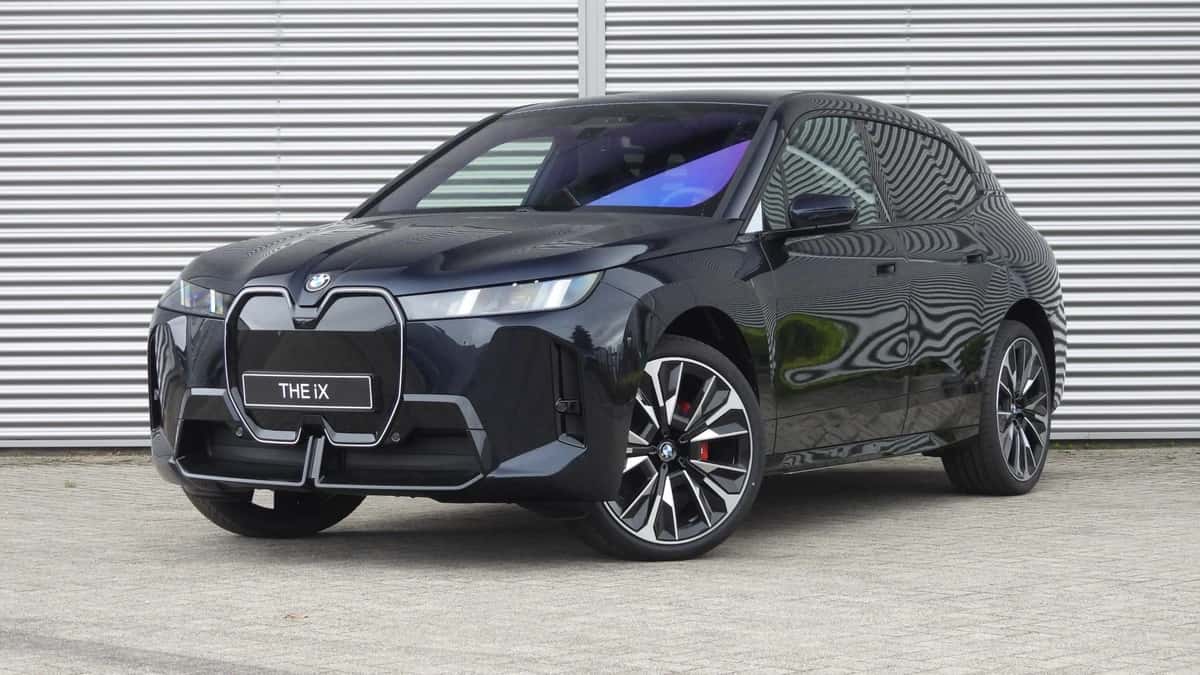 BMW iX (2026) — foto 1
