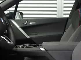 BMW iX (2026) thumbnail 16