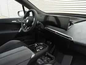 BMW iX (2026) thumbnail 3